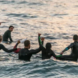 Group lesson learning island culture and activities