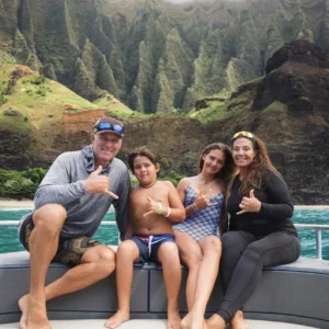 Afternoon adventure exploring Na Pali’s dramatic coastline