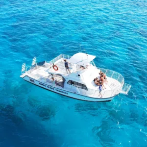 Private boat charter named Big Kahuna in Waikiki