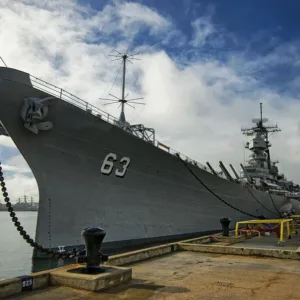 Pearl Harbor tour departing from Waikiki with expert guide